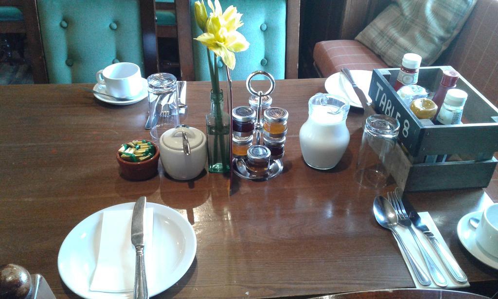 The Edgcumbe Arms Bed and Breakfast Torpoint Εξωτερικό φωτογραφία