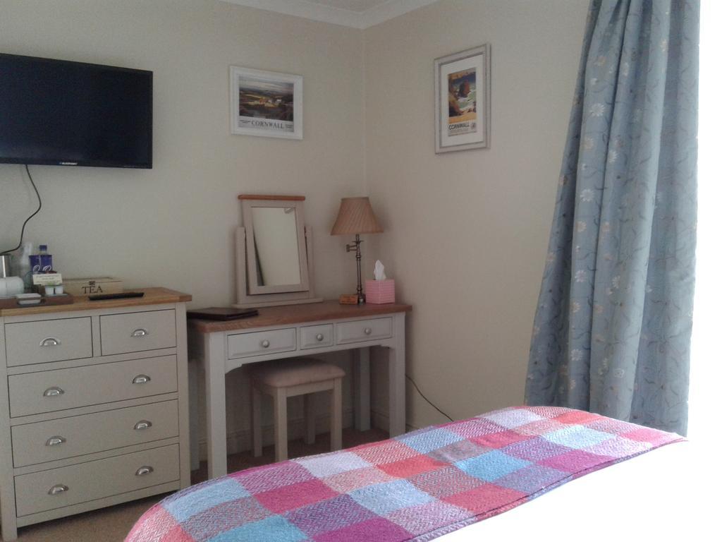 The Edgcumbe Arms Bed and Breakfast Torpoint Εξωτερικό φωτογραφία