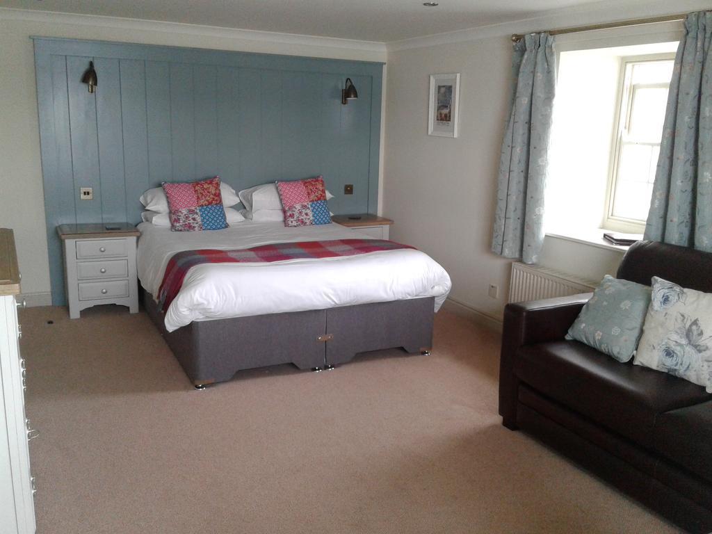 The Edgcumbe Arms Bed and Breakfast Torpoint Εξωτερικό φωτογραφία